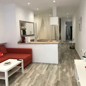 cozy-apartment-in-the-heart-of-torremolinos.es-andalucia.com/